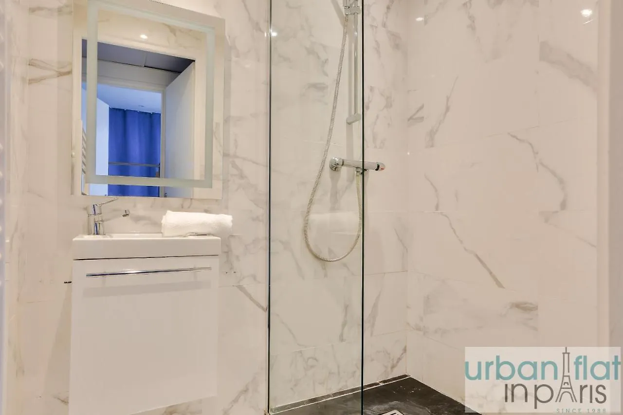 Urban Flat 128 - Art Rock 4bdr Flat Near Champs-elysees