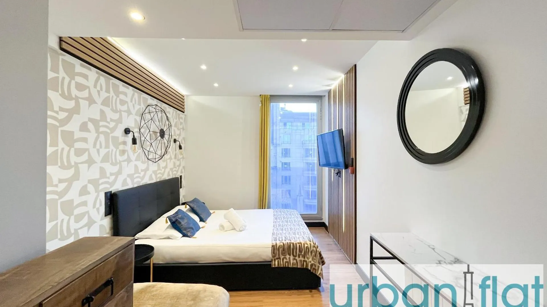 Apartment Urban Flat 128 - Art Rock 4bdr Flat Near Champs-elysees Paris